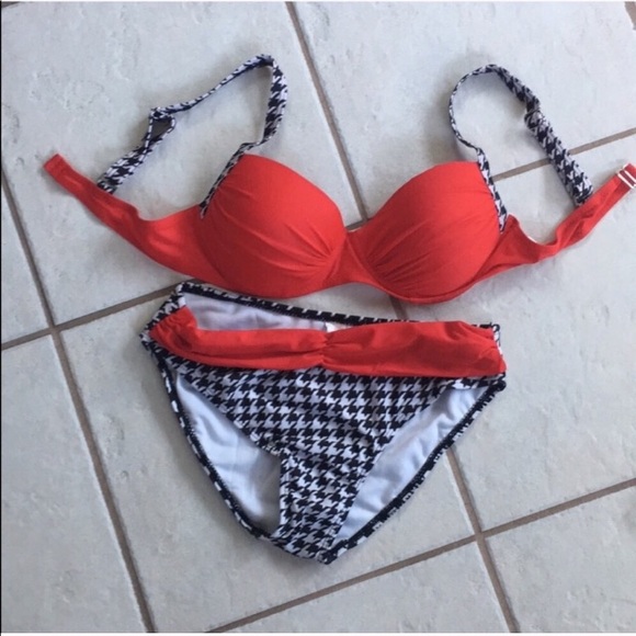 !!!!!FLASH SALE!!!!  NWOT BIKINI - Picture 2 of 5